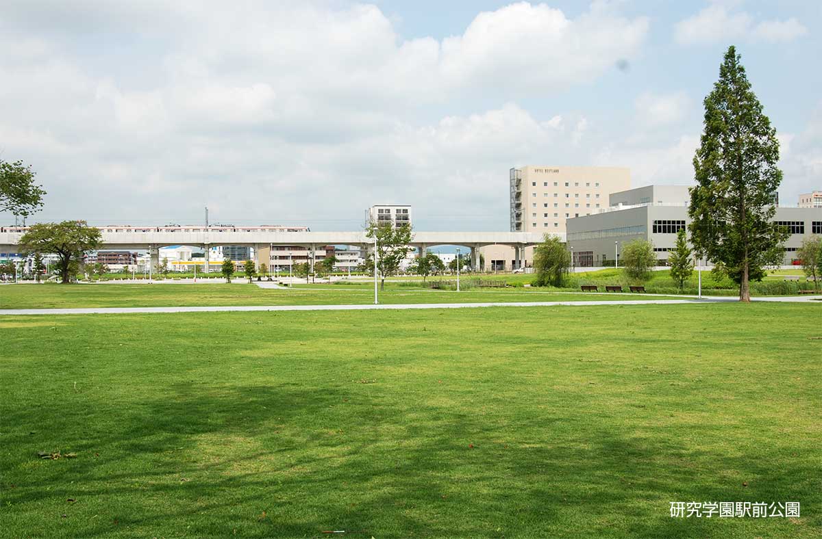 つくばグリーン：研究学園駅前公園